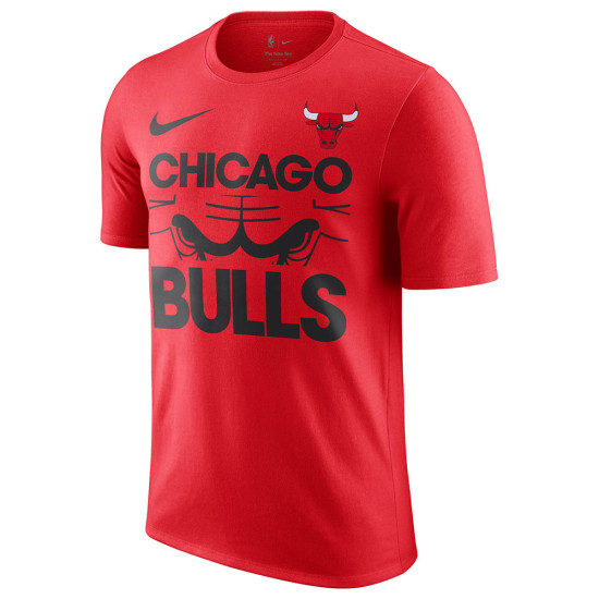 Nike Ανδρική κοντομάνικη μπλούζα Chicago Bulls Courtside Tee Nike Ανδρική κοντομάνικη μπλούζα Chicago Bulls Courtside Tee